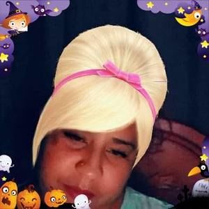 Meet your Posher, Maria pagan